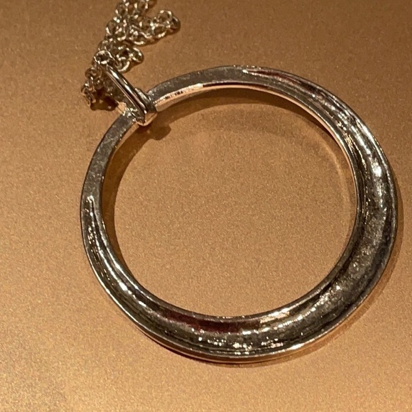 Silver Hammered Metal Minimalist Circle Pendant Necklace - Picture 5 of 6